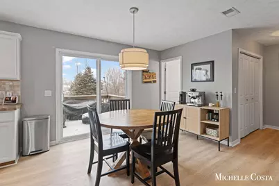 6498 Bradenwood Drive, Hudsonville, MI 49426 - Photo 8