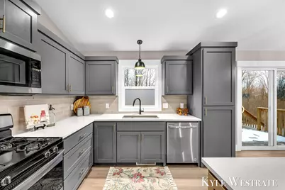 10886 Douglas Drive, Allendale, MI 49401 - Photo 18