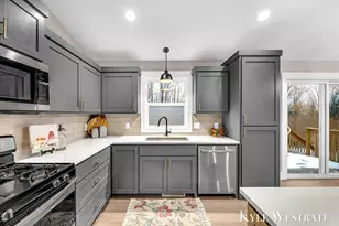 10886 Douglas Dr, Allendale, MI 49401 - Photo 18