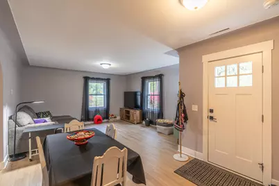 517 S Sheridan Drive, Muskegon, MI 49442 - Photo 2