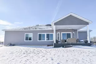 561 Wedge Ct, Coldwater, MI 49036 - Photo 2