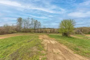 3011 E Empire Ave, Benton Harbor, MI 49022 - Photo 16