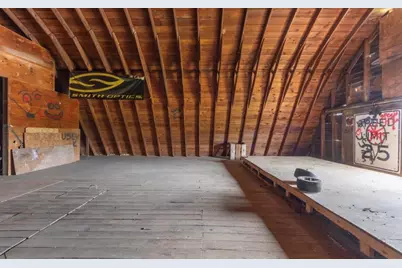 3011 E Empire Avenue, Benton Harbor, MI 49022 - Photo 10