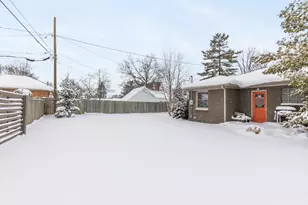 1407 Edgewood Ave SE, Grand Rapids, MI 49506 - Photo 18