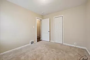 23007 Brittany Ave, Eastpointe, MI 48021 - Photo 20