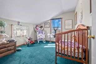 437 McKenzie St, Hudson, MI 49247 - Photo 28