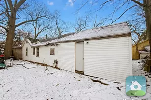 111 Rotterdam Ave, Muskegon, MI 49444 - Photo 2