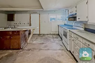 111 Rotterdam Ave, Muskegon, MI 49444 - Photo 4