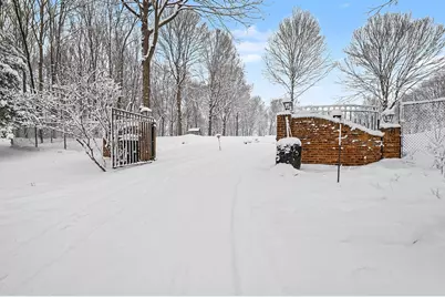 4047 Wildon Court, Buchanan, MI 49107 - Photo 2