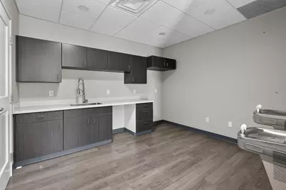 8083 Vineyard Parkway, Kalamazoo, MI 49009 - Photo 14