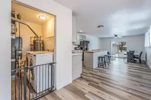 15100 Sunbury St, Livonia, MI 48154 - Photo 10