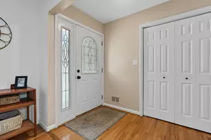 232 Glenview Ave, Paw Paw, MI 49079 - Photo 2