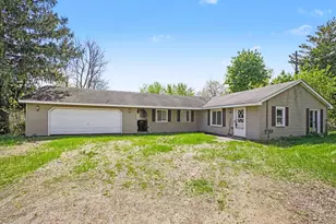 1821 N Lapeer Rd, Lapeer, MI 48446 - Photo 2