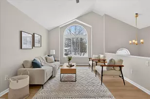 145 Rollingwood Dr, Rockford, MI 49341 - Photo 8