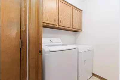 2314 S Highland View Circle SE, Grand Rapids, MI 49506 - Photo 12