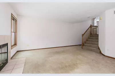 2314 S Highland View Circle SE, Grand Rapids, MI 49506 - Photo 6