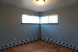 1032 Sutton St, Saginaw, MI 48602 - Photo 8