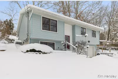 4172 Huntington Avenue NE, Grand Rapids, MI 49525 - Photo 2