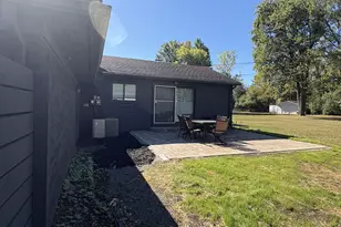 5681 Houghten Dr, Troy, MI 48098 - Photo 44