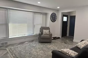 5681 Houghten Dr, Troy, MI 48098 - Photo 12