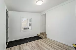 328 Buchanan Ave, Kalamazoo, MI 49001 - Photo 6