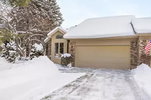 2016 Tall Meadow St NE, Grand Rapids, MI 49505 - Photo 2