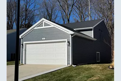 557 N Cygnet Lake Drive, Benton Harbor, MI 49022 - Photo 4