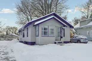 266 Parker Ave, Benton Harbor, MI 49022 - Photo 1