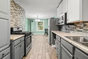 106 E Green St, Scottville, MI 49454 - Photo 10