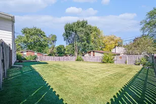 8843 Nottingham Dr, Ypsilanti, MI 48198 - Photo 26