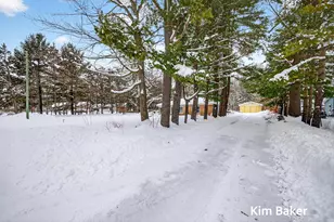 2910 Marquette Ave, Muskegon, MI 49442 - Photo 2