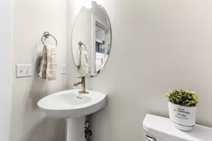 6701 Arlene Dr, Hudsonville, MI 49426 - Photo 10