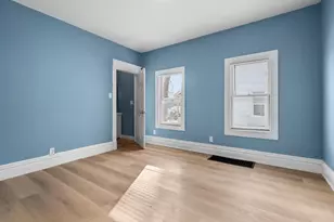 901 Clarence St, Kalamazoo, MI 49001 - Photo 12