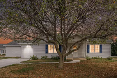 1000 W Villas Drive, Vicksburg, MI 49097 - Photo 2