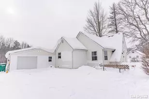 577 W Bard Rd, Muskegon, MI 49445 - Photo 2