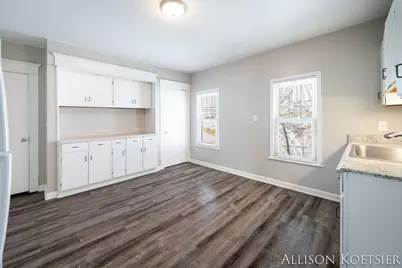 1750 Godfrey Avenue SW, Wyoming, MI 49509 - Photo 8