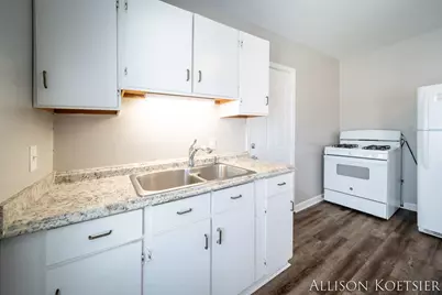 1750 Godfrey Avenue SW, Wyoming, MI 49509 - Photo 2