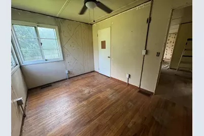 938 W Southern Avenue, Muskegon, MI 49441 - Photo 8