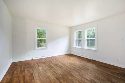 1042 E Mosel Avenue, Kalamazoo, MI 49004 - Photo 4