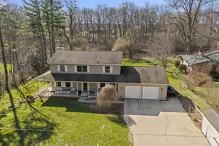 70820 Sunrise Dr, Edwardsburg, MI 49112 - Photo 2