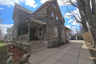 622 Maple St, Colon, MI 49040 - Photo 4