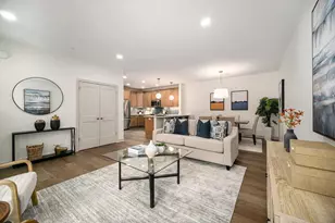 635 Woodland Dr, Dexter, MI 48130 - Photo 2