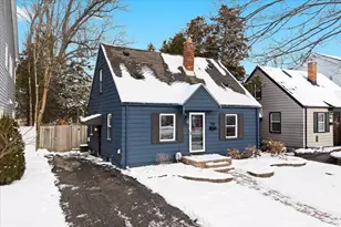 1881 Hazel St, Birmingham, MI 48009 - Photo 34