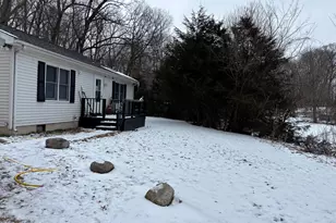 92265 Entrance Dr, Lawton, MI 49065 - Photo 2