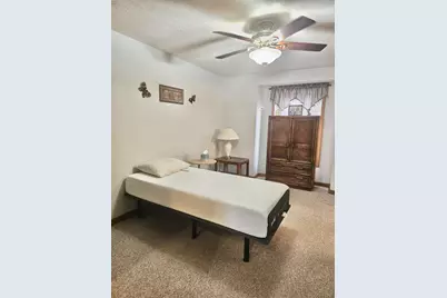 53427 Ridgeview Circle, Paw Paw, MI 49079 - Photo 18