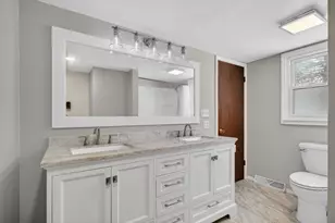 946-948 Hogsback Rd, Mason, MI 48854 - Photo 12