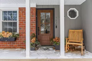 1436 Banbury Ave NE, Grand Rapids, MI 49505 - Photo 2