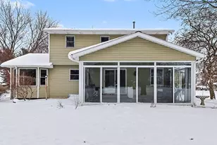 9214 Arrowhead Dr W, Scotts, MI 49088 - Photo 2