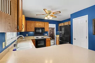 9214 Arrowhead Dr W, Scotts, MI 49088 - Photo 10