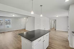 13729 Oasis Ave, Holland, MI 49424 - Photo 4